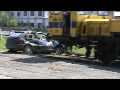 A.....o - Zderzenie drezyny kolejowej z samochodem. #kolej #wypadek #lapy #pociagi 
...