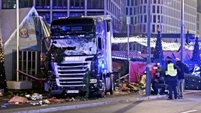 Kielek96 - 19 grudnia 2016 miał miejsce zamach na jarmarku bożonarodzeniowym w Berlin...