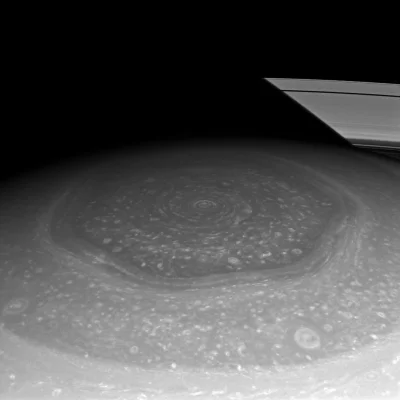BionicA - Północny biegun Saturna, trochę kanciasty... #astronomia #nauka #ciekawostk...