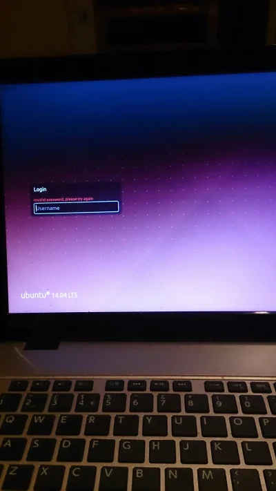 a.....r - Zwarjuje z tym #ubuntu, cały dzień próbuje, zainstalować, i nie bootuje z d...
