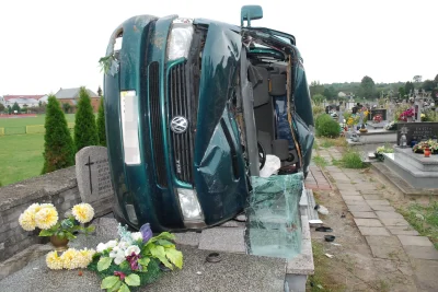 bylem_bordo - Jedziem na groby.

#polska #humorobrazkowy #heheszki #samochody