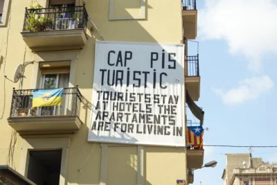 Zibi17 - dlaczego w Barcelonie piszą coś o Jarku i "PIS" ? 
#polska #polityka #cieka...