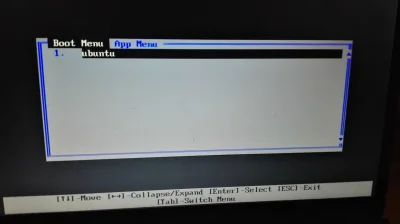 zbii777 - Tak jak mówiłem, to samo. A w boot menu jest ubuntu, niby.. App menu puste....