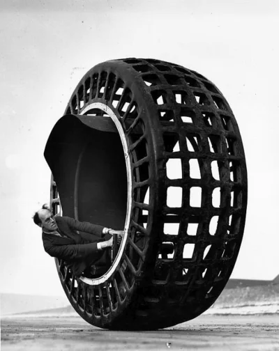 Kaeso - #Vintage 
oO
Dynasphere to 3 metrwy i 450 kilogramowy jednokołowiec, który ...