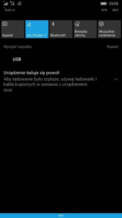 Slow_Ride - Lumia 640 XL Dual SIM. Po podłączeniu oryginalnej ładowarki z pudełka poj...