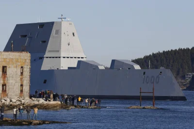 sebix - @AmbiwalentnyInterlokutor: 

USS Zumwalt
Wodowanie 29 października 2013