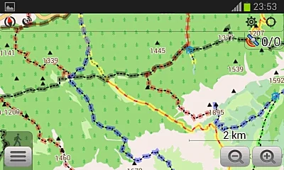 d.....o - Dla niezorientowanych :-) OsmAnd posiada np. szlaki górskie.
