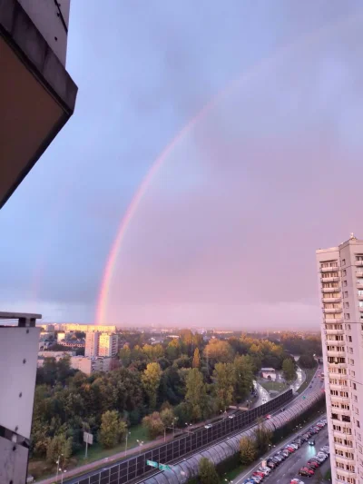 MiszczJoda - Kto z osiedla Kukuczki niech szybko leci po złoto! 

#katowice #tecza