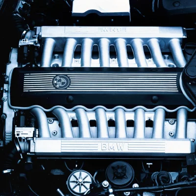 robsosl - > W 1987 roku powstał 16-cylindrowy silnik o pojemności 6,65 litra, który g...