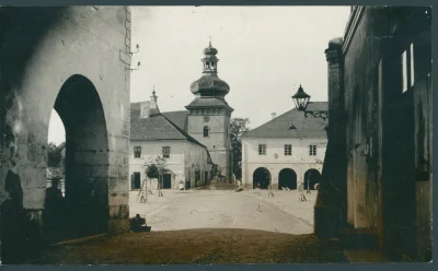N.....i - > Krosno



@kamilw321: [Fragment rynku w Krośnie]. 1905