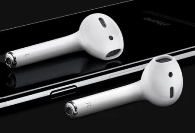 namocypaktu - ej ej ej, fanboje #apple ile par tych słuchawek należy kupić aby do nas...