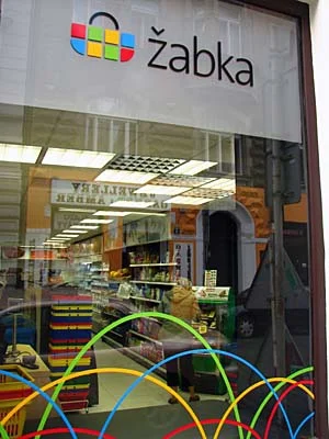 TadekToNieTaSprawa - Dla porównania tak wygląda logo czeskiej Žabki