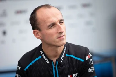 WypadlemZKajaka - Chodzą słuchy, że #kubica nie rozumie:
- opon
- kierownicy
- kob...