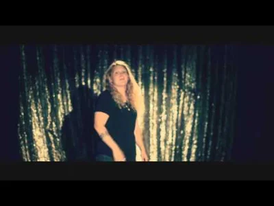 MarkiMarka - @MarkiMarka: znalazłem:
Kate Tempest - 'Circles'