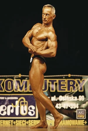 BODYFACTORY - > co do cwiczen to dobra forme mozna spokojnie zrobic w przedpokoju.

...