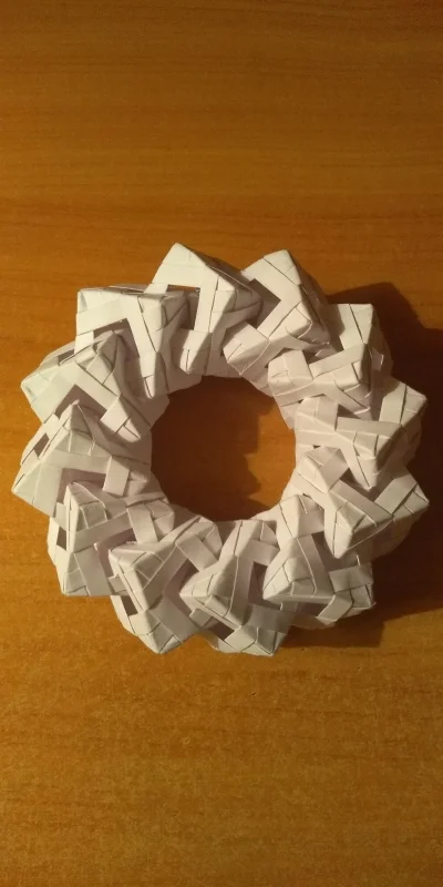 QuePasa - Penultimate module cube ring

Pojedyncza kostka →Klik

#origami #diy #t...