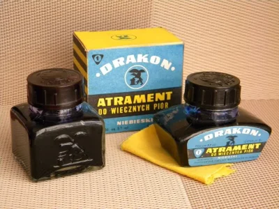 zarowka12 - Drakon - superior fountain pen ink :D W filmie użyli pewnie wersji ekspor...