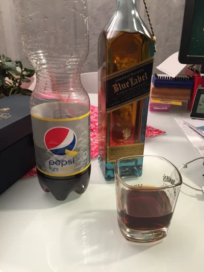 Re-volt - #whisky #chwalesie #heheszki #coolstory
Swietnie smakuje ten blue label z ...