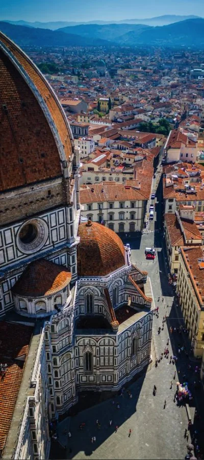 kono123 - Duomo, Florencja

#ciekawostki #miasto #florencja #wlochy #podroze