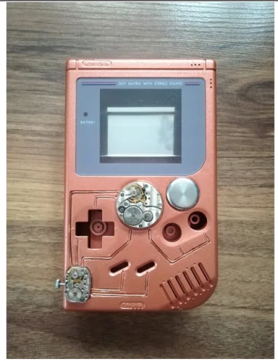 Kryspin013 - https://allegro.pl/game-boy-classic-obudowa-steampunk-i7695542981.html
...