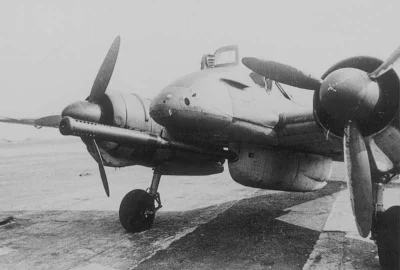 Budo - Niemcy mieli ciekawą maszynkę- HS-129 z automatycznym działkiem 75mm. Samolot ...