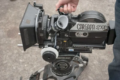k.....5 - Arriflex 16sr, przepiękna mała kamera

#dslr #analog #video #cameraboners
