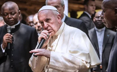 powazny - Papież tu wygląda jakby zapodawał mięsisty rap ( ͡° ͜ʖ ͡°)
#heheszki #humo...