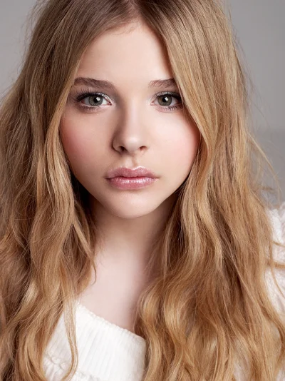 haussbrandt - Chloë Grace Moretz jest django/django.

#ladnapani #prokuratorboners #g...