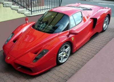 phaxi - @Zdejm_Kapelusz: Ferrari Enzo, około 2003 roku.