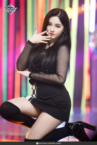 XKHYCCB2dX - #nancy #momoland 
#koreanka