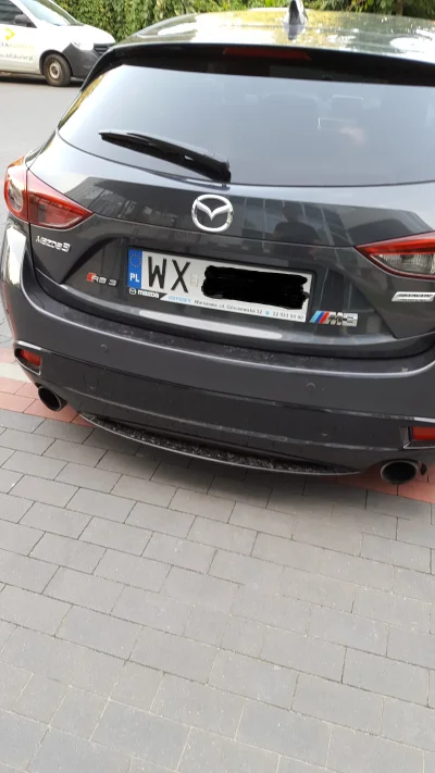 kurakpodwodny - Ależ to musi #!$%@?ć z takimi emblematami (｡◕‿‿◕｡)
#samochody #auto ...