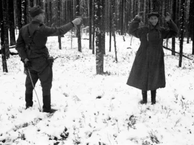myrmekochoria - Rosyjski szpieg śmieje się na chwilę przed egzekucją, Finlandia 1942 ...