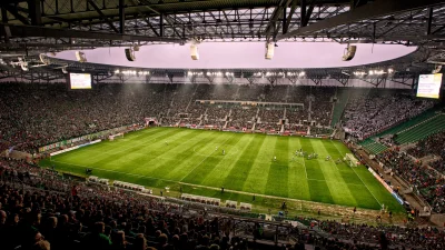 pzjedenastu - @cobaltBlue: na stadionie we Wrocławiu wchodzi 45 000 osób. Zdjęcie :