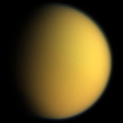 d.....4 - Zdjęcie Tytana wykonane przez sondę Cassini, w naturalnych barwach. 
16 kwi...