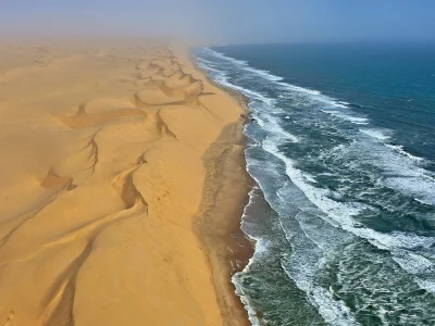 Zdejm_Kapelusz - A takie "plaże" są w Namibii ( ͡° ͜ʖ ͡°)

#earthporn #ciekawostki