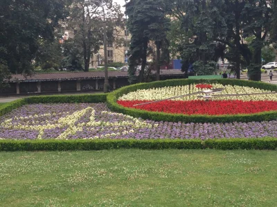 world - Nie wiem czy wiecie, ale w Warszawie zaprojektowano "zegar kwiatowy", który o...