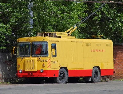 W.....c - Z takich ciekawostek, to w ZSRR tramwajowy i trolejbusowy tabor roboczy czę...