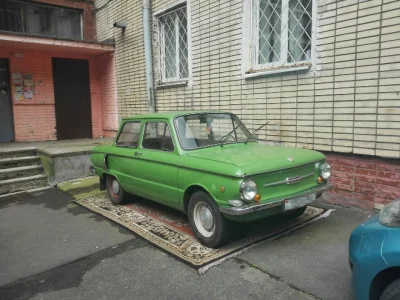 starnak - #samochód #dywan #gownowpis #rupiec #grat #zlom