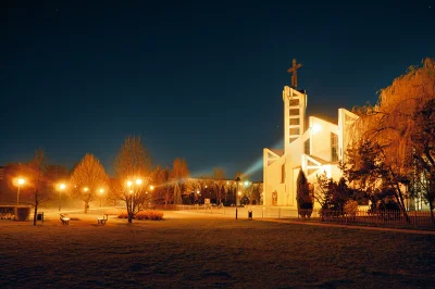 naokofotografia - Park widzewska górka nocą. 
#fotografia #tworczoscwlasna #zdjecia ...