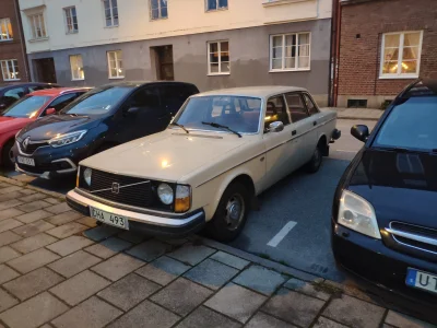 gobi12 - #carboners #carspotting #volvo #oldtimery ? #youngtimer ?