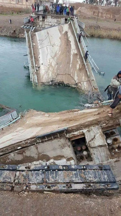 rybak_fischermann - Samoloty koalicji zniszczyły pozostałą część mostu Al-Ashara w De...