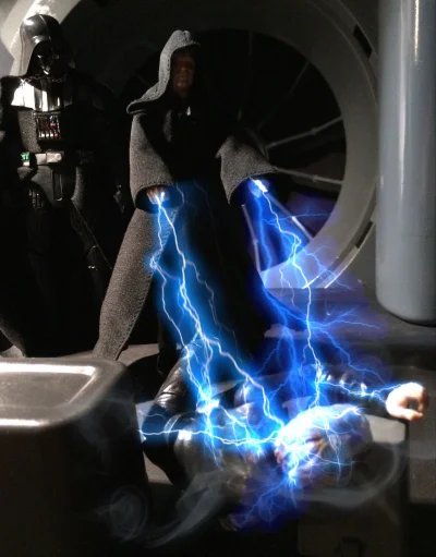 YogiYogi - Luke Skywalker potwierdza że 
 unikanie trafień piorunem wpływa bardzo dob...