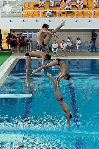 rydzo - Niestety przy zetknięciu z wodą był za duży plusk. Sędziowie odejmą sporo pun...