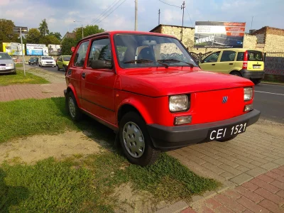 m200a - Takiego dziś spotkałem. Jak nowy, zazdro.
#czarneblachy #fiat126p