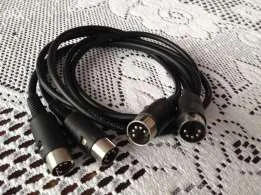 bool_bool - Kabel do USB z lat 70-80 do przegrywania muzy. Kto wie o co chodzi - plus...