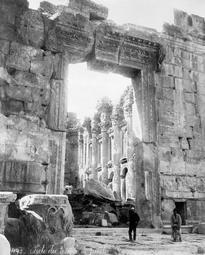 enforcer - Starożytne rzymskie ruiny świątyni Jowisza w Baalbek w Libanie. Zdjęcie z ...