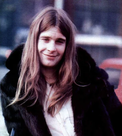 H.....s - O kurła, tak wyglądał Ozzy Osbourne jak był młody

#muzyka #ciekawostki #ci...