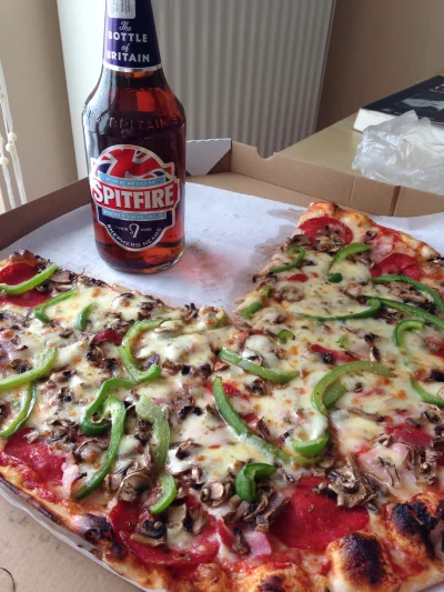 tejotte - #mundial + #piwo z #lidla + #pizza



#fituje ? ;)