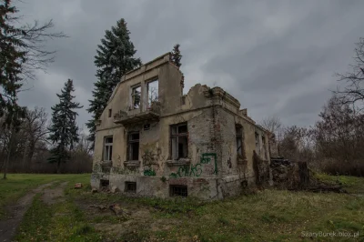 nightmeen - Fotorelacja z mojej wycieczki do opuszczonej willi Topolanka na Białołęce...