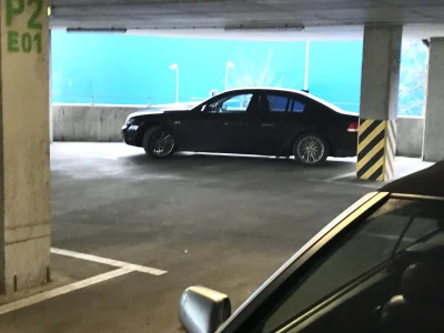 zapomnialem007 - Zrobiłem zdjęcie na parkingu w galerii handlowej gdzie dość często j...